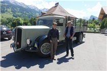 Der jüngste Museumsdirektor der Schweiz besuchte mit seinem antiken Lastwagen das Diemtigtal
