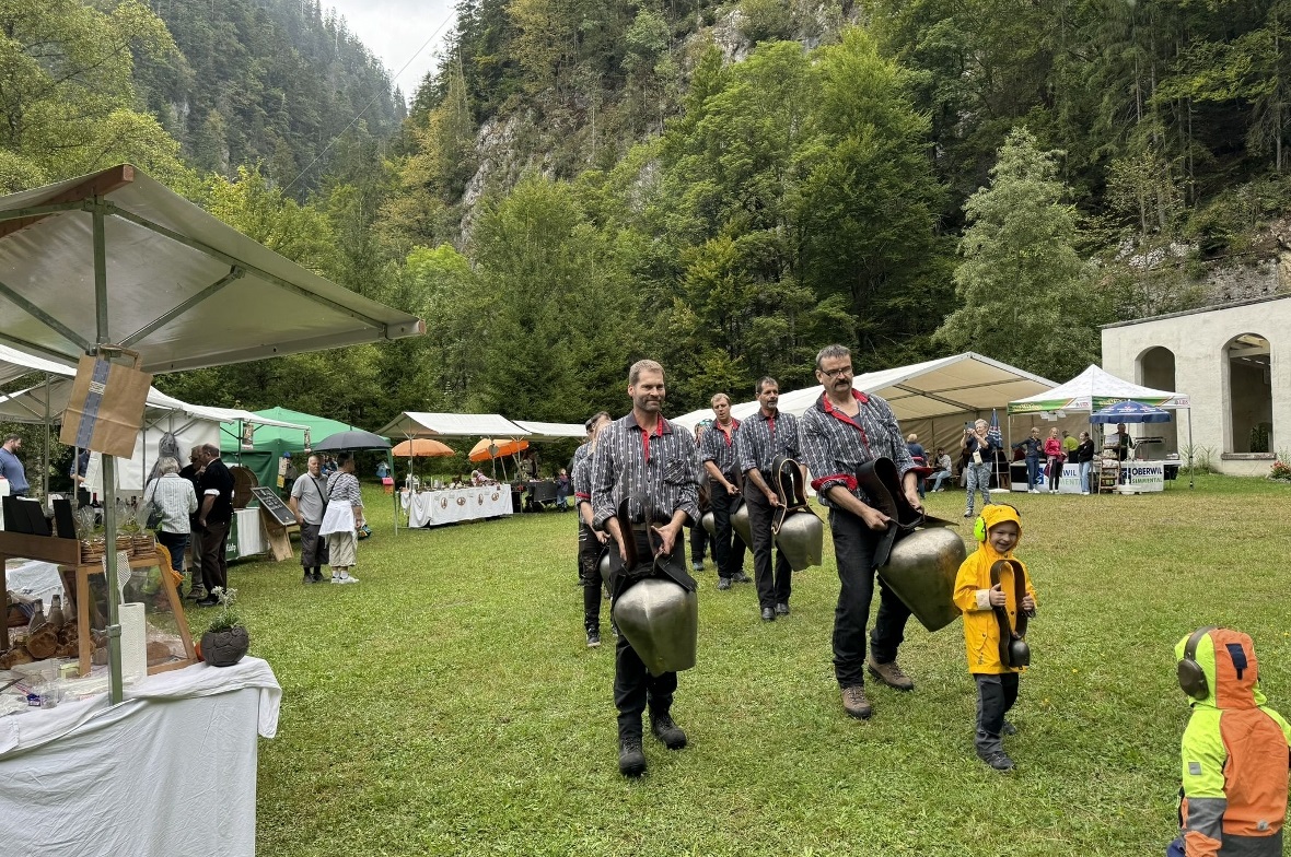 Es war wieder was los am Badmärit im Weissenburgbad