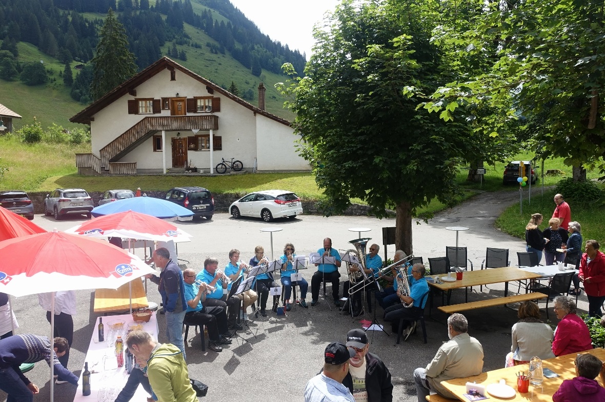 Zwei Jubiläen in einem beim Hotel Kurhaus Grimmialp