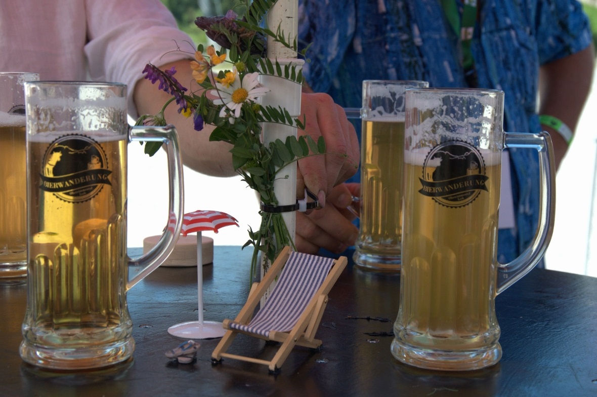 Gekühlter Hopfen und Malz in Flüssigform löschte den Durst