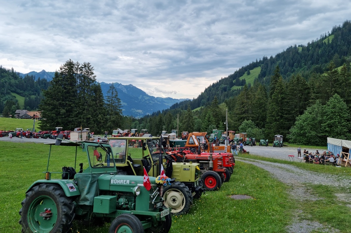 Sommerfest mit Oldtimertreffen auf dem Rossberg