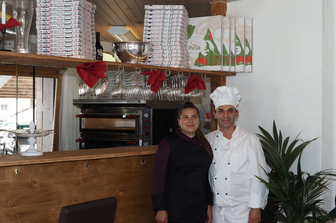 Original italienische Pizzas und feine Glacen